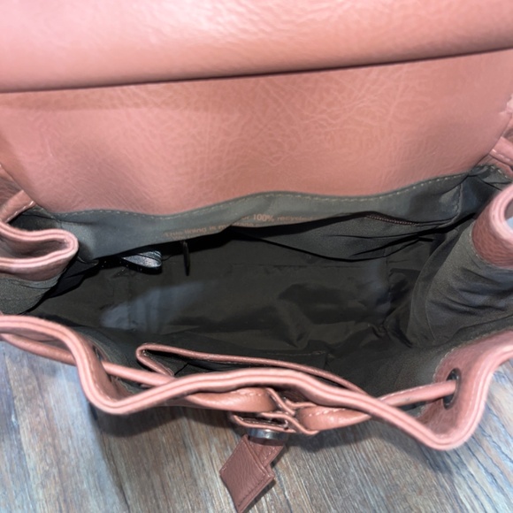 Matt and nat purse backpack - Picture 6 of 7